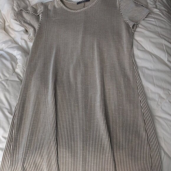 Wandering Dreams dress - Picture 2 of 4